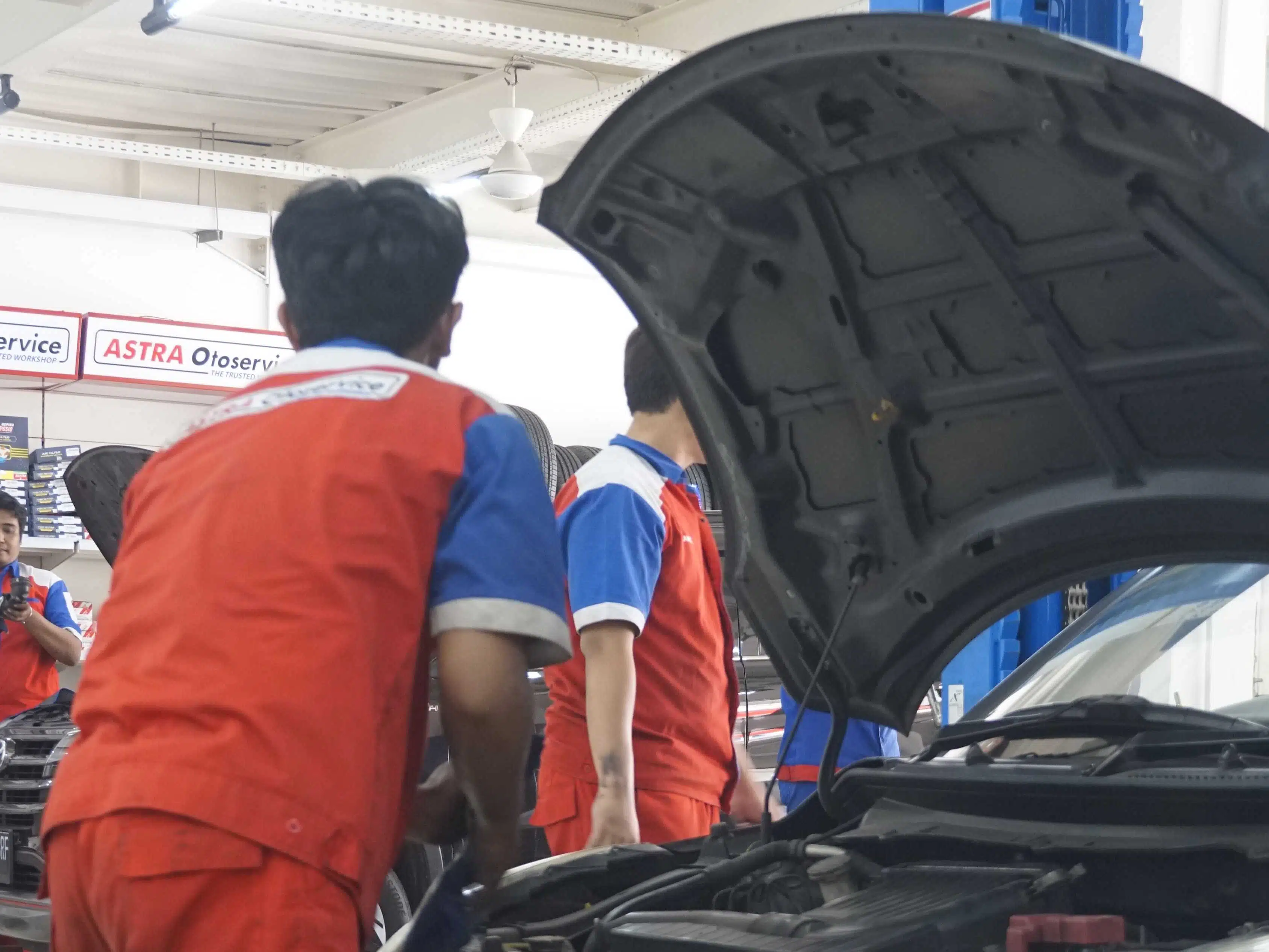 toko aki mobil bekasi​